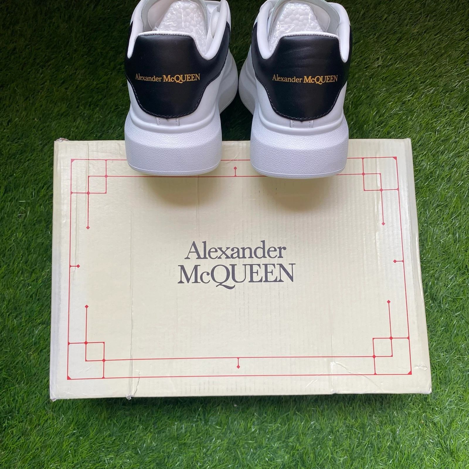 Alexander McQueen Oversized Black and White | Size 36 | New | With Box – photo 4